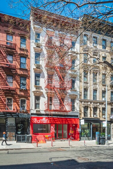More Photos Of 133 Eldridge St, New York Storefront Retail Residential For Lease