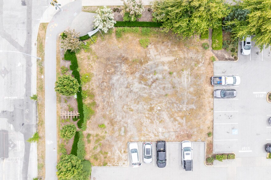 More Photos Of 2735 192 St, Surrey Storefront Retail Office For Lease