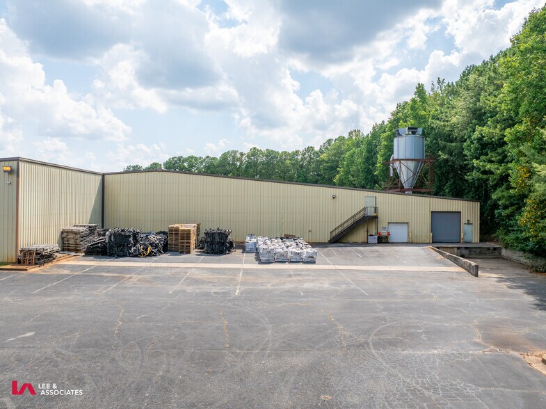 More Photos Of 154 Industrial Park Cir, Lawrenceville Warehouse For Sale