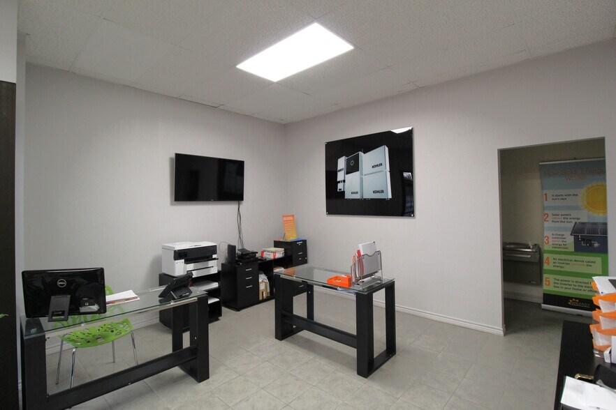 More Photos Of 3701 Mccoll St, McAllen Showroom For Sale