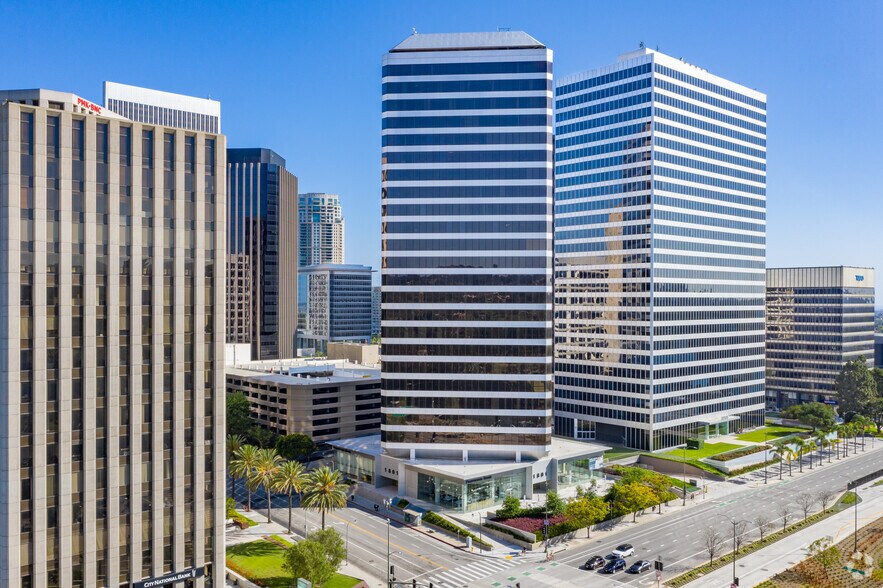 More Photos Of 1801 Century Park E, Los Angeles Office For Lease
