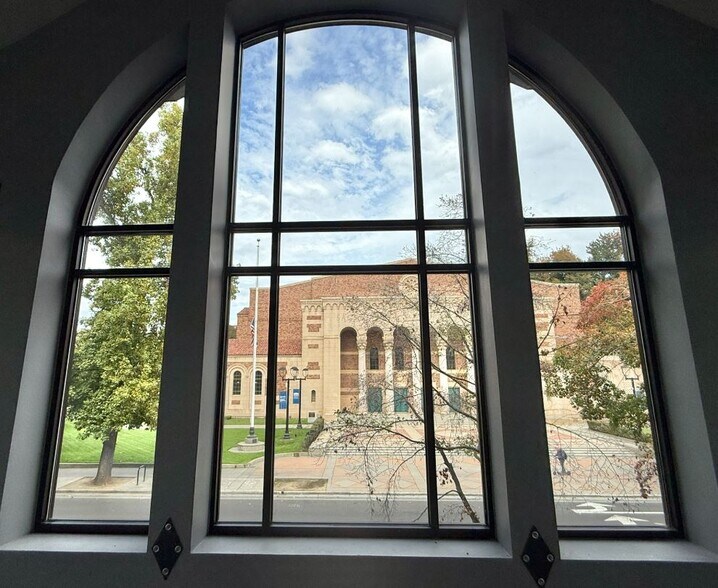 More Photos Of 1510 J St, Sacramento Office For Lease