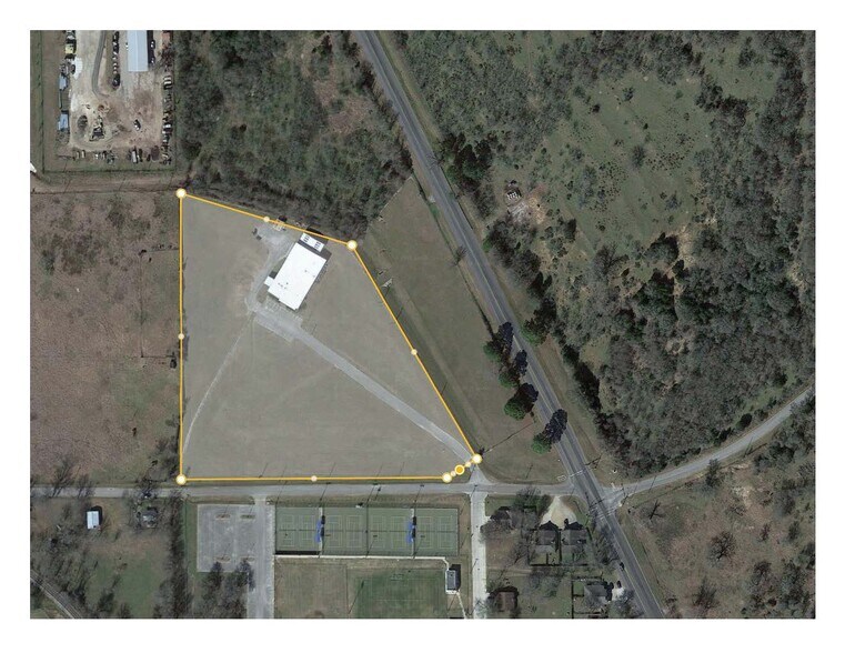 More Photos Of 1600 South Hwy 95, Bastrop Manufacturing For Sale