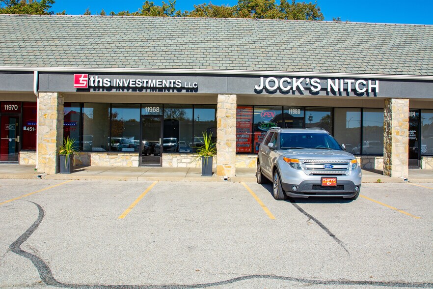 More Photos Of 11800-11922 W 119th St, Overland Park Unknown For Lease