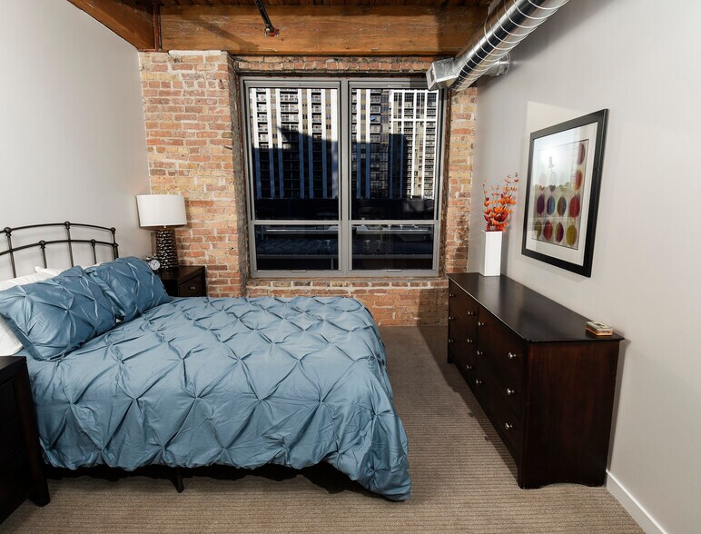 More Photos Of 1323 S Michigan Ave, Chicago Apartments For Sale