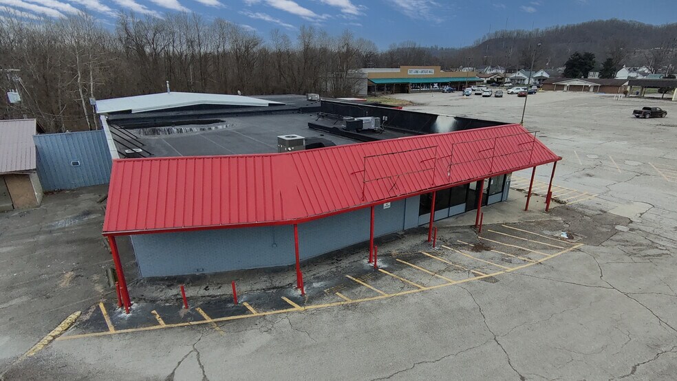 More Photos Of 425 Camden Rd, Huntington Drugstore For Sale