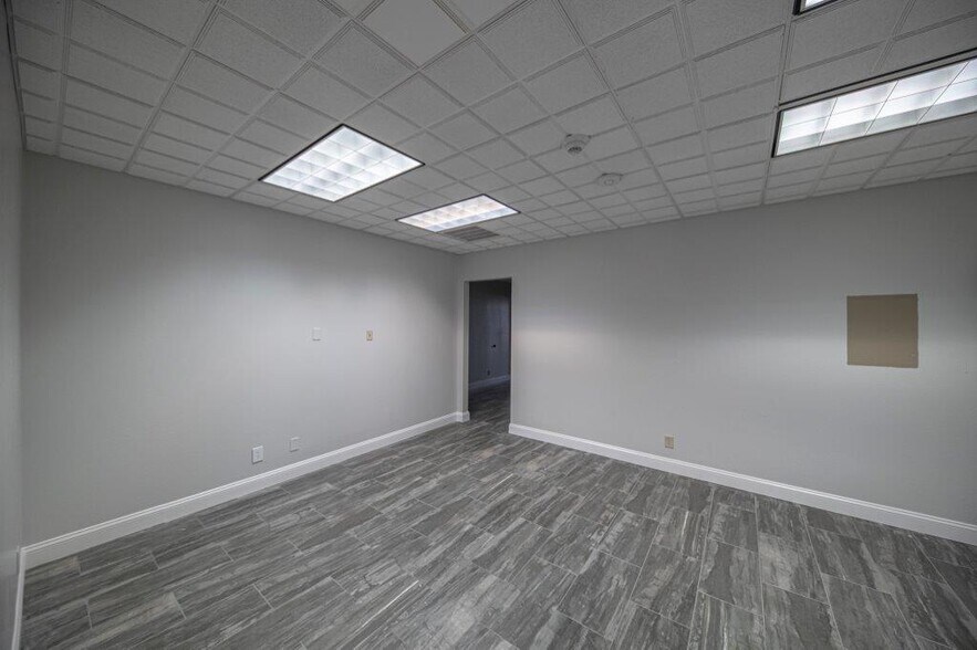 More Photos Of 125 W Missouri Ave, Midland Office For Lease