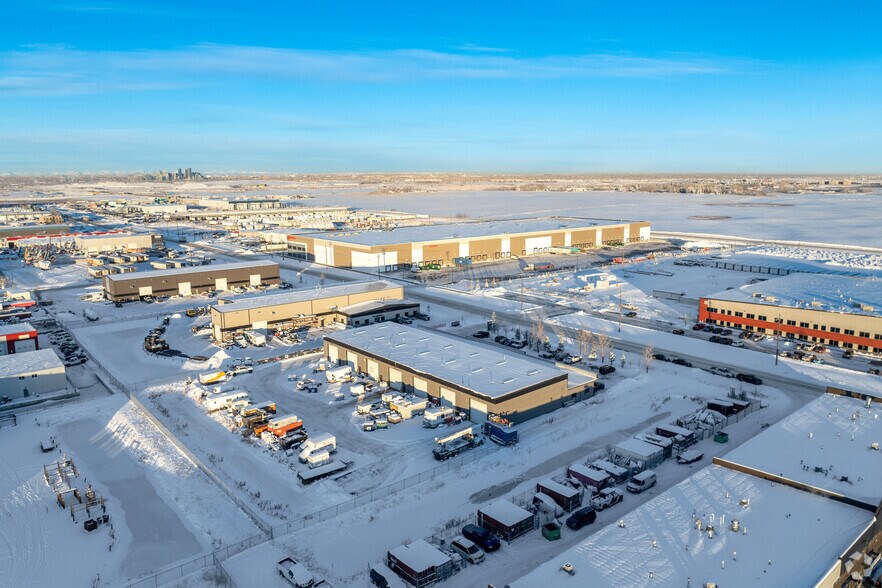 More Photos Of 285059 Frontier Rd, Rocky View No 44 Warehouse For Lease