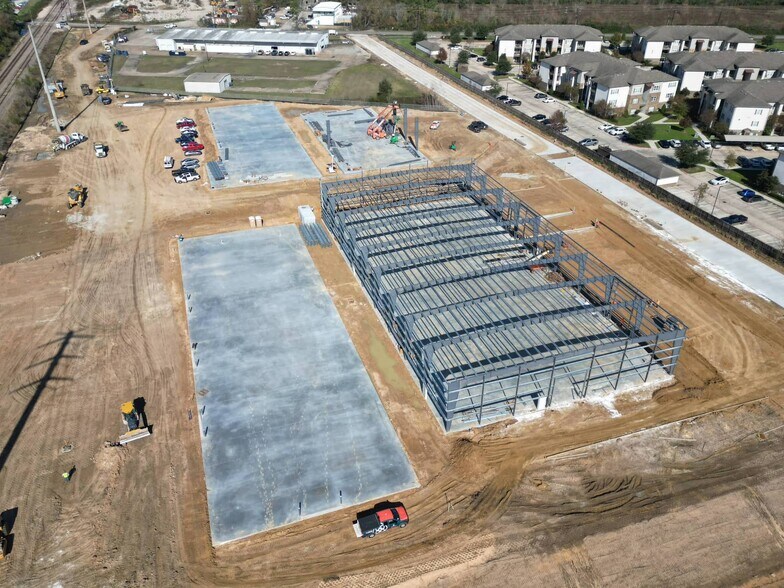 More Photos Of 11315 Boudreaux Rd, Tomball Unknown For Lease