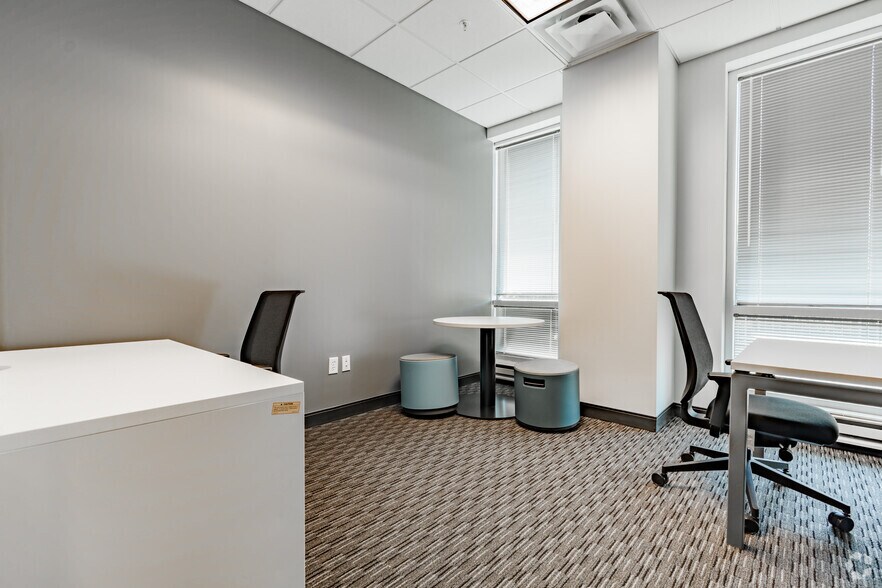 More Photos Of 10200 Forest Green Blvd, Louisville Coworking Space