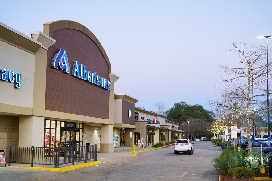 Primary Photo Of 2668 Johnston St, Lafayette Unknown For Lease