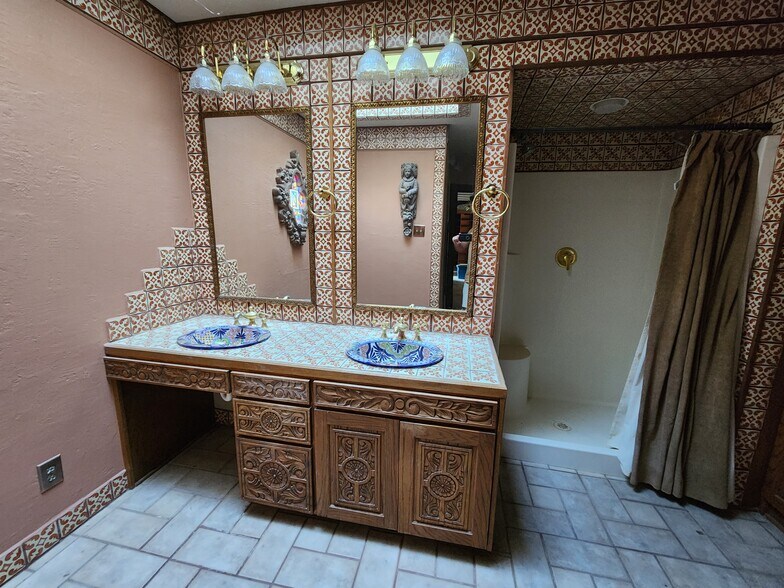 More Photos Of 1601 N County Road 1110, Midland Land For Sale