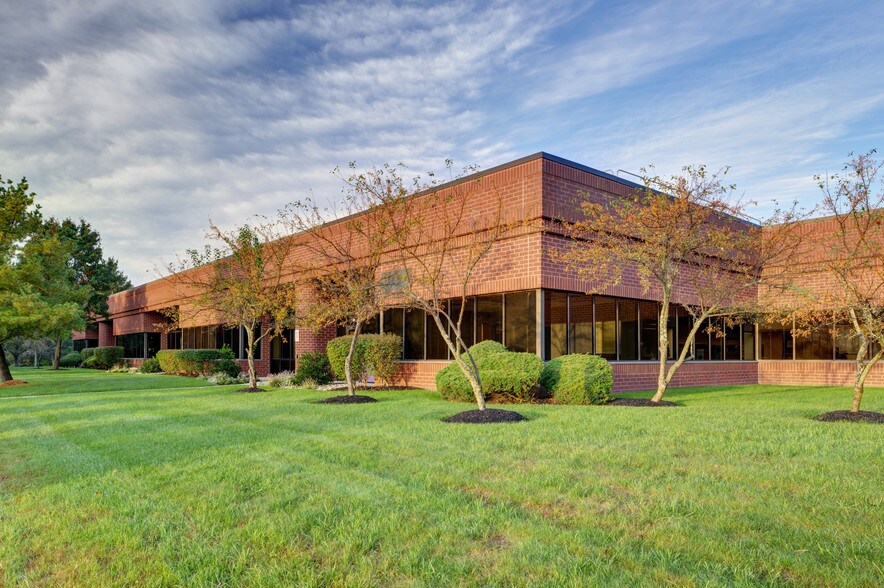 More Photos Of 315 Enterprise Dr, Plainsboro Research And Development For Lease
