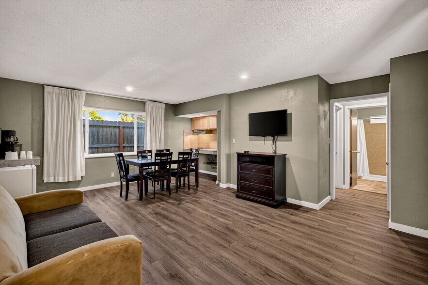 More Photos Of 2352 Esplanade Rd, Chico Hotel For Sale