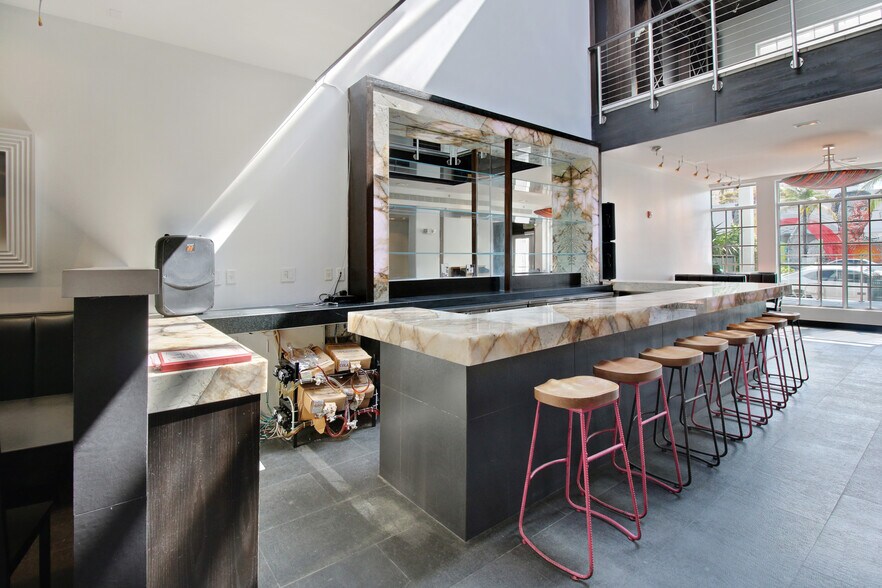 More Photos Of 1542 Washington Ave, Miami Beach Restaurant For Sale