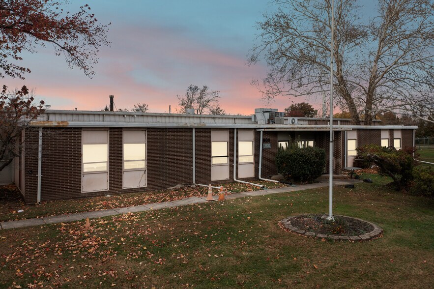 More Photos Of 680 Colwell Ln, Conshohocken Manufacturing For Lease