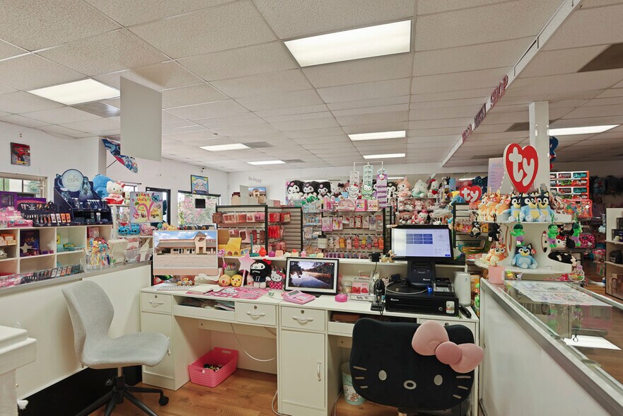 More Photos Of 702 Porter Ave, Stockton Medical For Sale