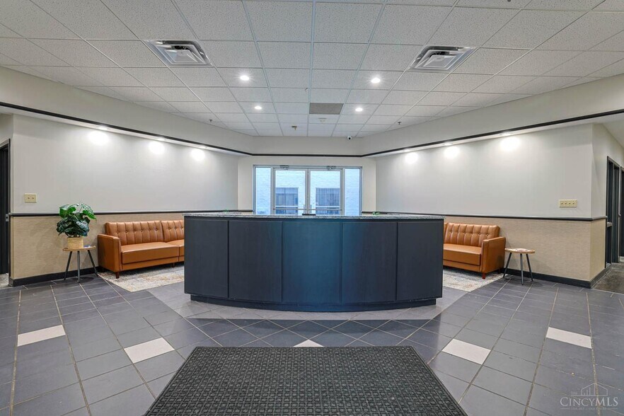 More Photos Of 6951 Cintas Blvd, Mason Office For Sale