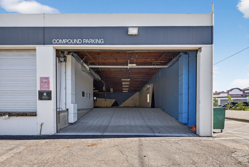 More Photos Of 1322-1326 Obispo Ave, Long Beach Warehouse For Lease