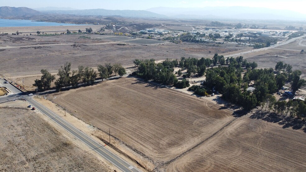 More Photos Of SWC Benton & Washington St, Winchester Land For Sale