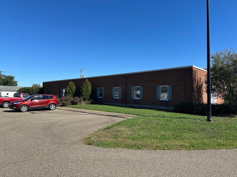 More Photos Of 240 Browns Ln, Coshocton Industrial For Sale