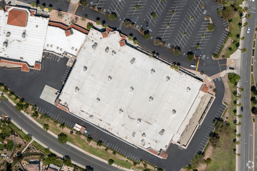 More Photos Of 301-375 E Alessandro Blvd, Riverside Unknown For Lease