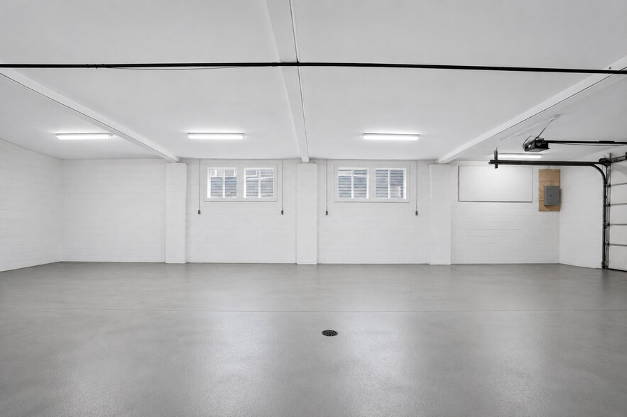 More Photos Of 1824 W 8th St, Beaver Falls Warehouse For Lease