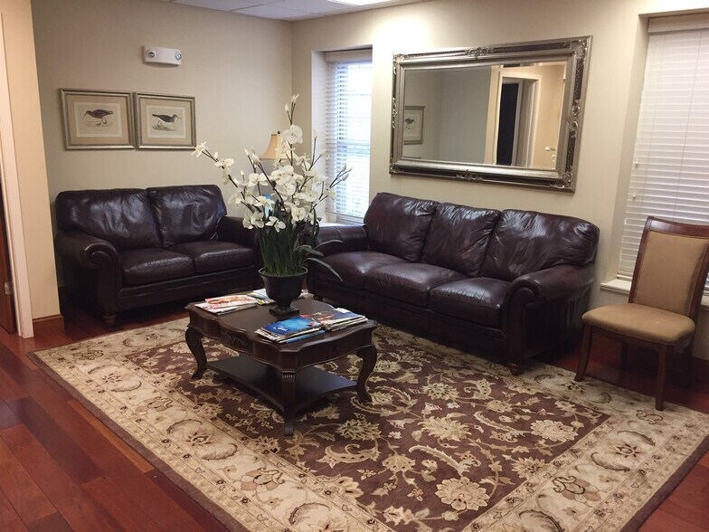 More Photos Of 101-105 S Main St, Coopersburg Medical For Lease