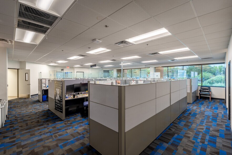 More Photos Of 1375 W Drivers Way, Tempe Light Distribution For Sale