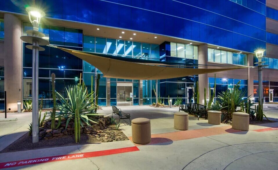 More Photos Of 20414 N 27th Ave, Phoenix Medical For Lease