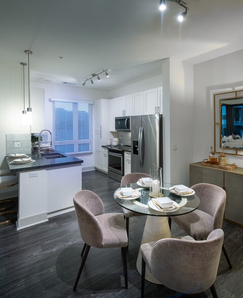 More Photos Of 2450 Valdez St, Oakland Apartments For Lease