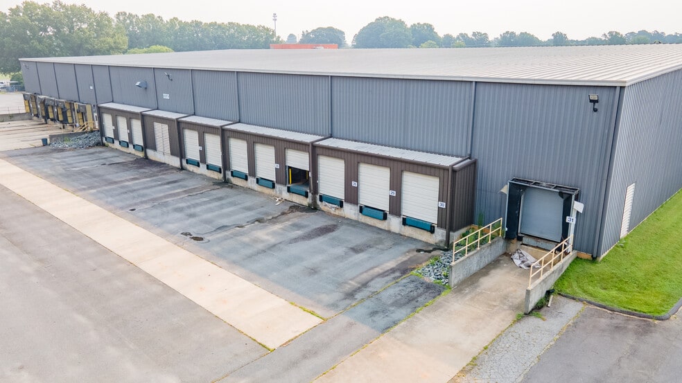 More Photos Of 401 W Hanes Mill Rd, Winston-Salem Manufacturing For Lease