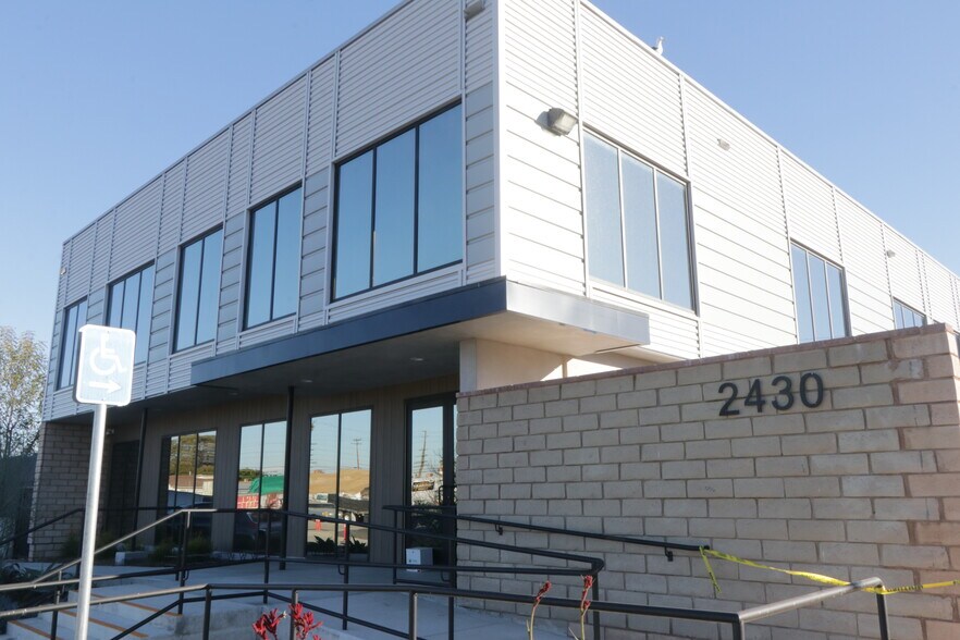 More Photos Of 2430 Amsler St, Torrance Office For Lease