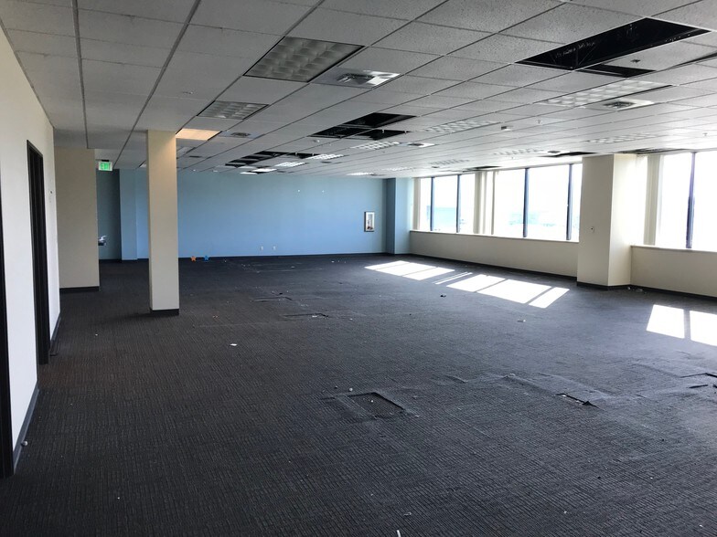 More Photos Of 3501 Excel Dr, Medford Office For Lease