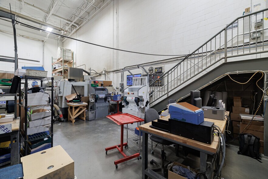 More Photos Of 6701-6777 Fairmount Dr SE, Calgary Warehouse For Lease