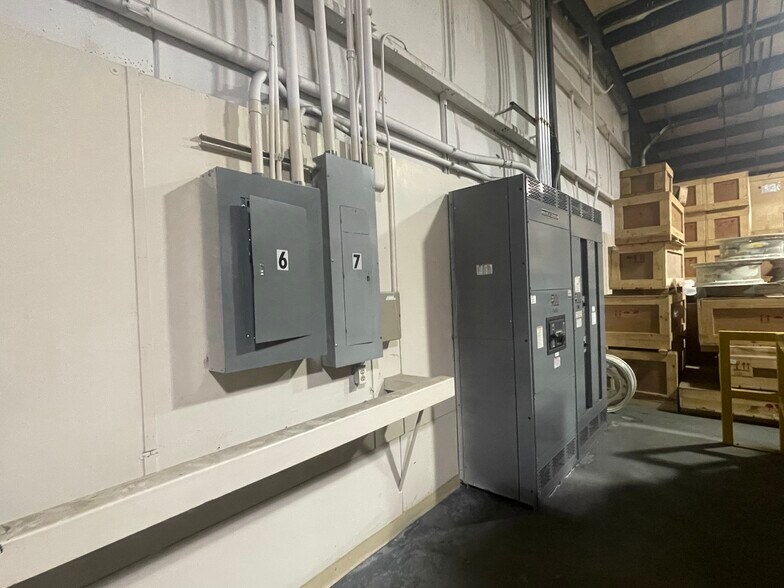 More Photos Of 109 Gelo Rd, Rocky Mount Manufacturing For Lease