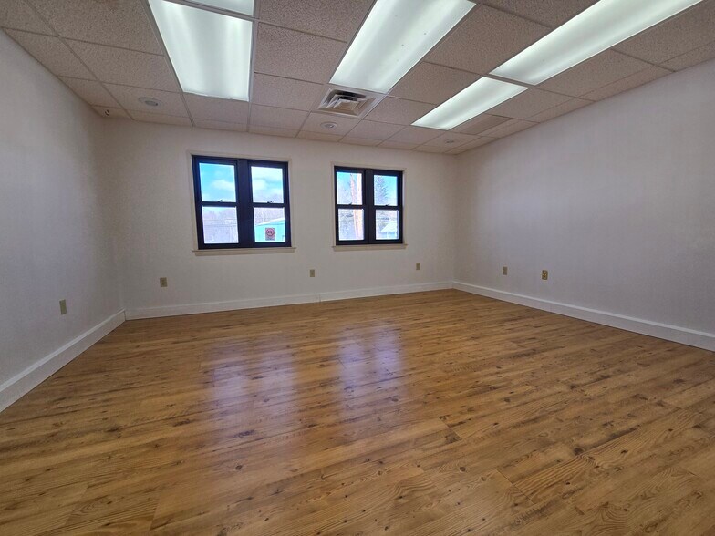 More Photos Of 37 Mill Creek, East Stroudsburg Office For Lease