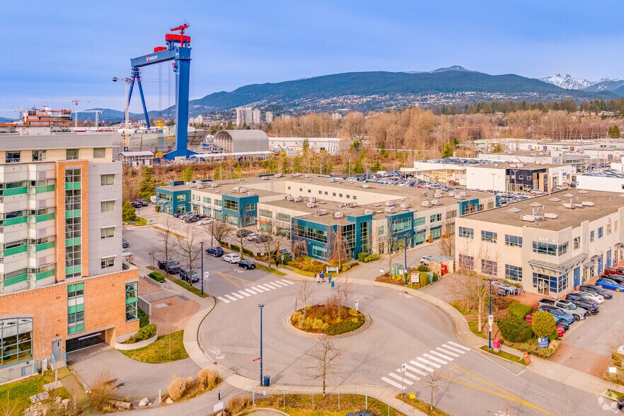 More Photos Of 998 Harbourside Dr, North Vancouver Showroom For Lease