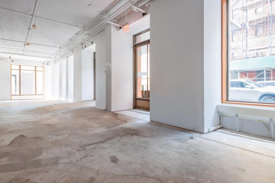 More Photos Of 100 Vandam St, New York Office For Lease