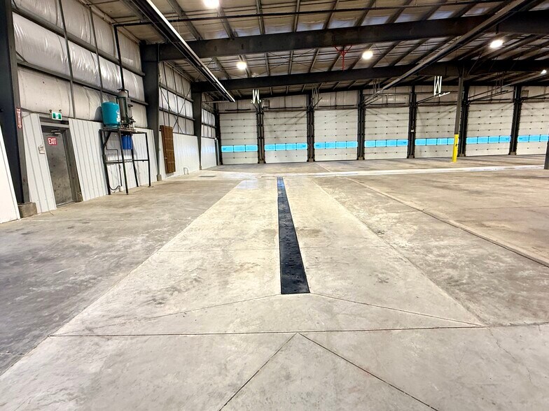 More Photos Of 8 Van Der Horn Way, Red Deer County Truck Terminal For Sale