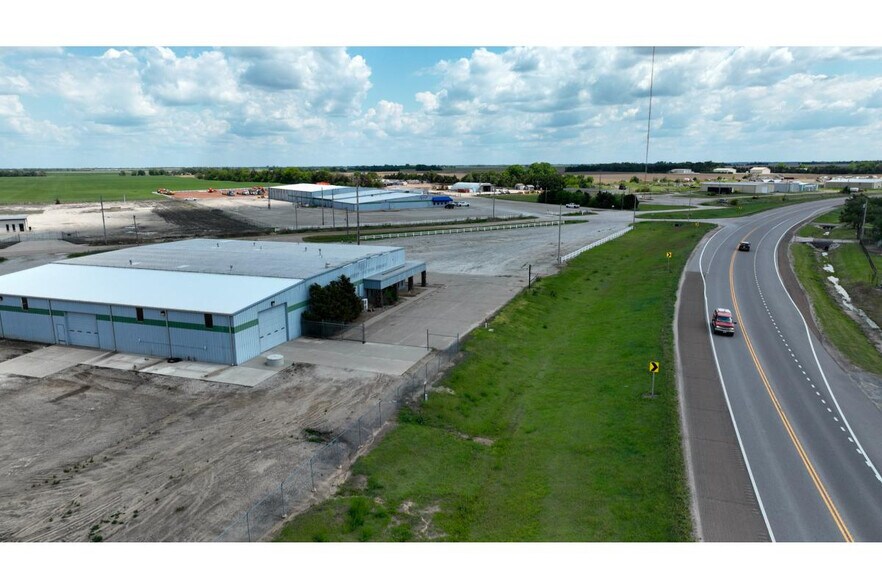 More Photos Of SE 241 SE 10 Ave, Great Bend Warehouse For Sale