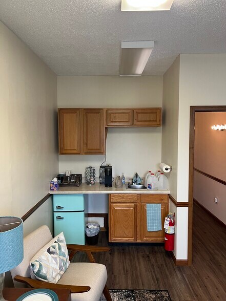 More Photos Of 1930 N Lakeman Dr, Bellbrook Office For Lease