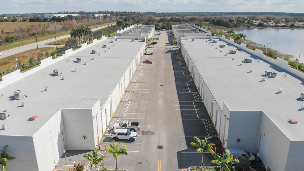 More Photos Of 21000 Sheridan St, Fort Lauderdale Warehouse For Lease