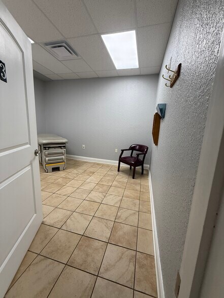 More Photos Of 1030 Wintergap Rd, Oliver Springs Office For Sale