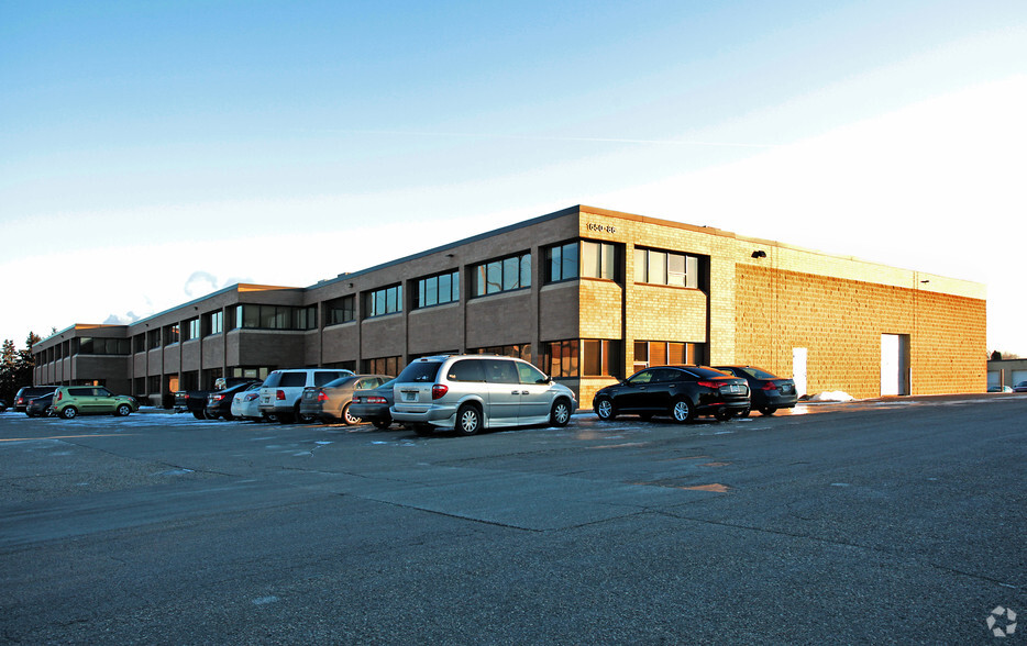 Primary Photo Of 1650-1686 E Cliff Rd E, Burnsville Light Manufacturing For Lease