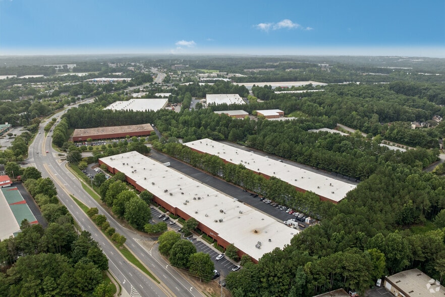 More Photos Of 305 Shawnee North Dr, Suwanee Unknown For Lease