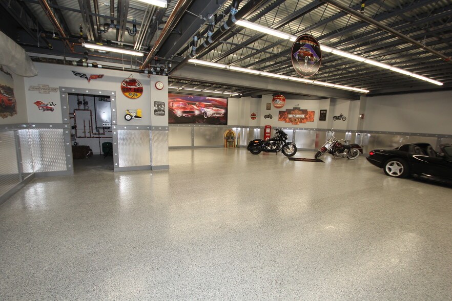 More Photos Of 2302 Turnpike St, North Andover General Retail For Sale