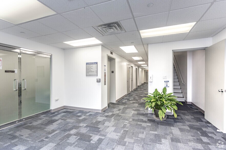 More Photos Of 3678 W Oceanside Rd, Oceanside Loft Creative Space For Lease