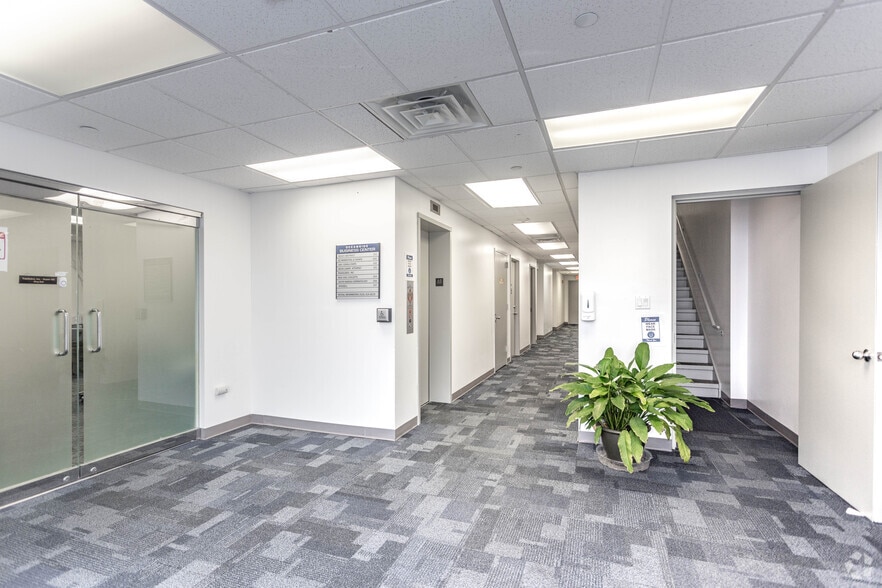 More Photos Of 3678 W Oceanside Rd, Oceanside Office For Sale