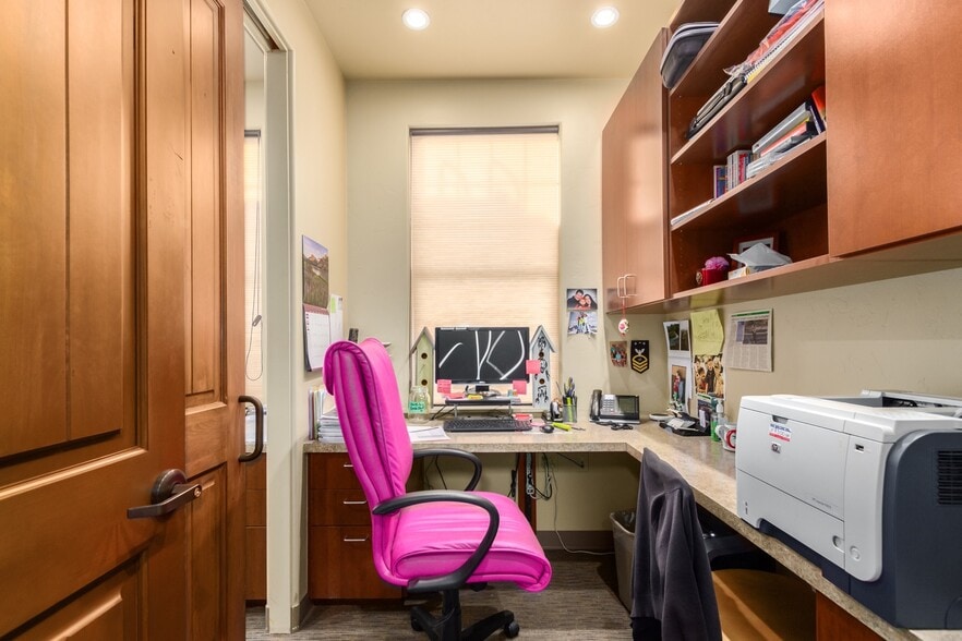 More Photos Of 261 W Duval Rd, Green Valley Medical For Sale